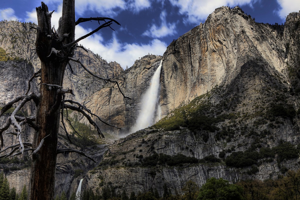 yosemite waterfall